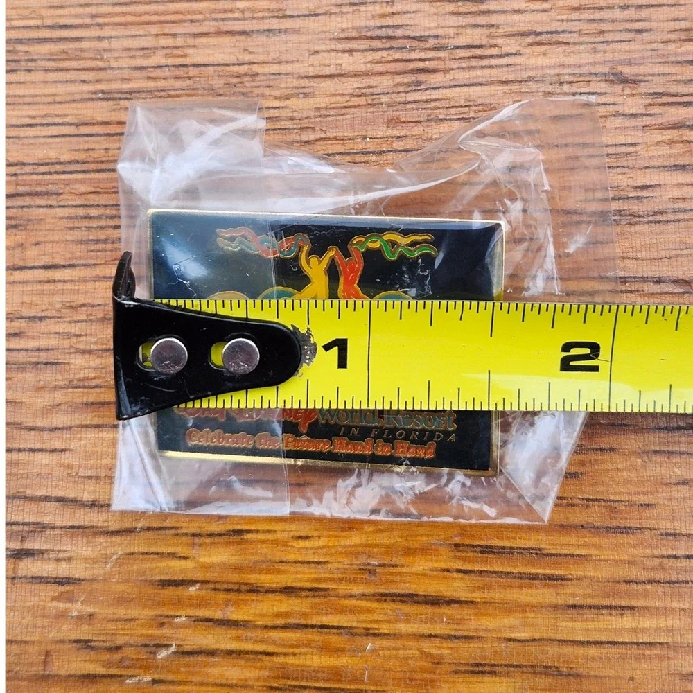 VTG 2000 Walt Disney World Resort Millennium Pin Celebrate the Future Y2K NIP